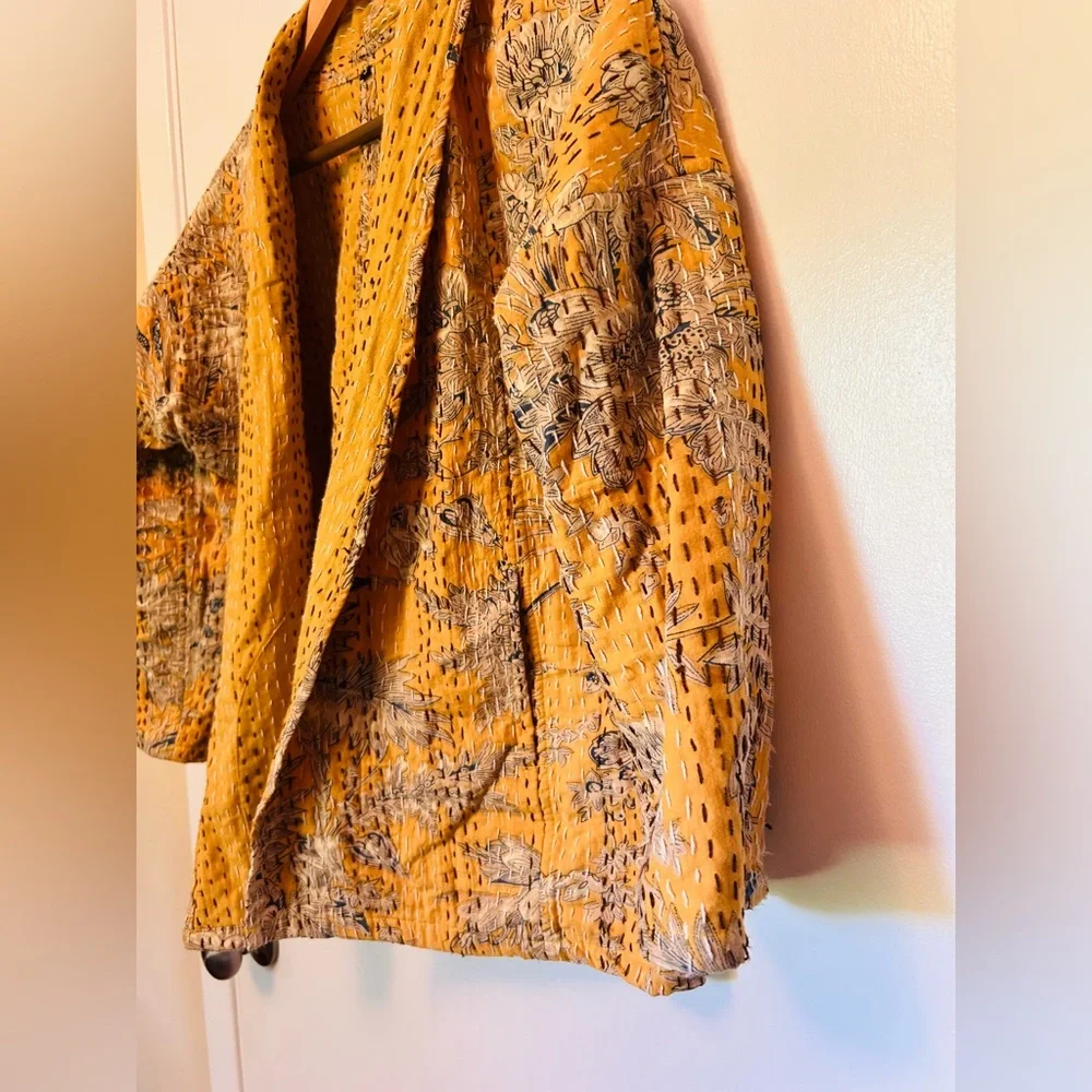 Made in India cropped sleeve embroidered boho jacket size S - Picture 2 of 6